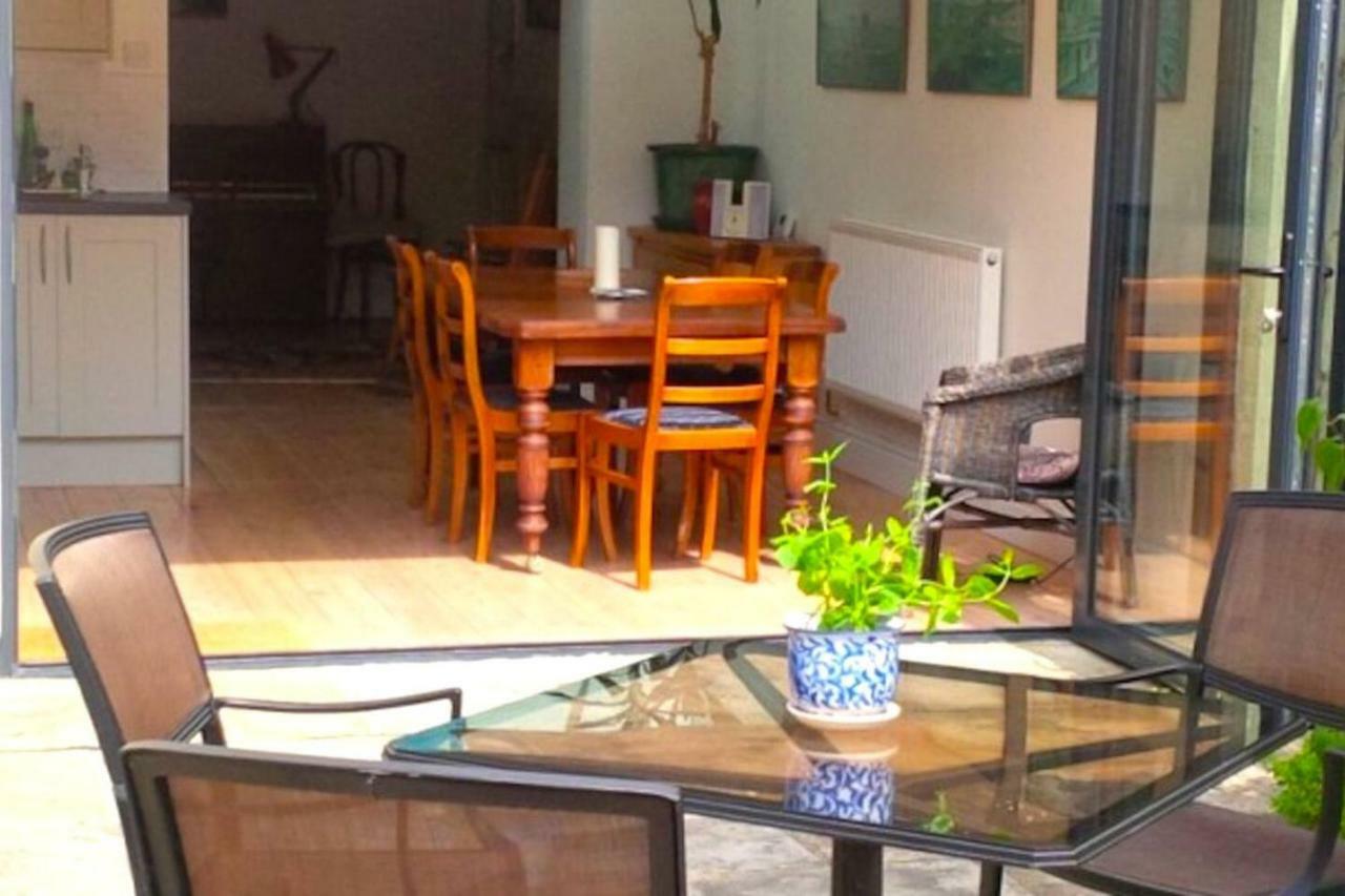 Lauras Townhouse Apartments Thomas Street Townhouse Бат Екстериор снимка