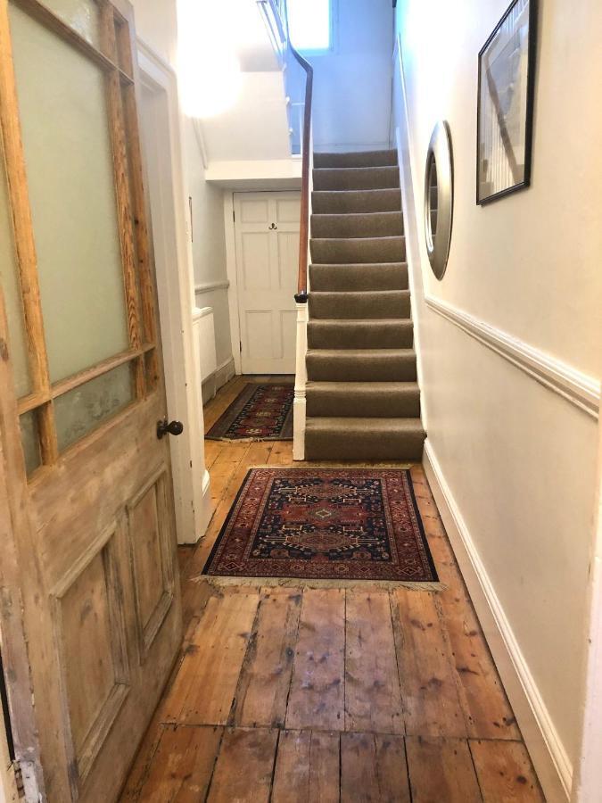Lauras Townhouse Apartments Thomas Street Townhouse Бат Екстериор снимка
