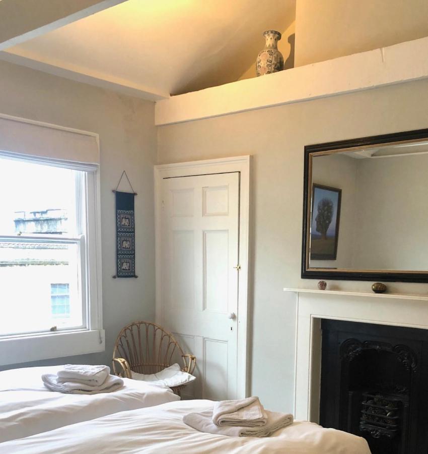 Lauras Townhouse Apartments Thomas Street Townhouse Бат Екстериор снимка