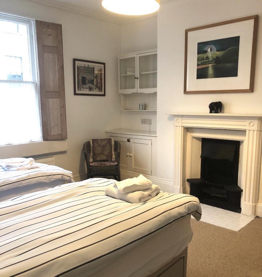Lauras Townhouse Apartments Thomas Street Townhouse Бат Екстериор снимка